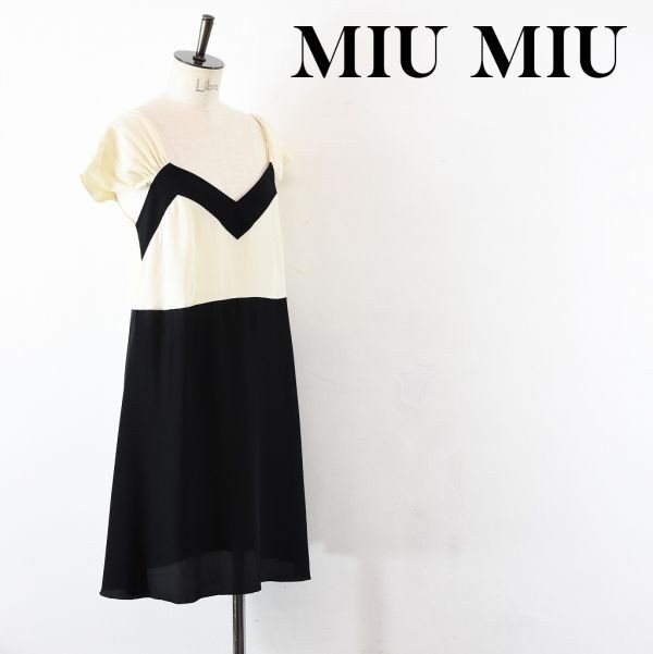 年中無休】 - miumiu ミュウミュウ 38 ブラック ビジュー装飾デザイン エンボス加工ワンピース その他
