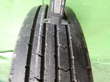 ★BRIDGESTONE R202★205/70R17.5 115/113L LT 残り溝:未使用 片減り、ひび割れ等あり 2015年製 1本 MADE IN JAPAN_画像2