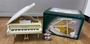 【中古品】　ミュージカルピアノ型　オルゴール　通電確認済み。オルゴールなりました！（18295）