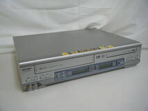 《中古品》SHARP シャープ HiFiビデオ一体型 DVDプレーヤー ★DV-NC550 2002年製 リモコン/取扱説明書付き_画像2