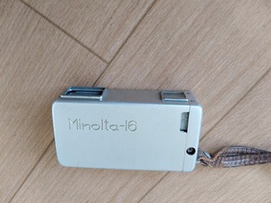 Showa Retro ☆ Minolta-16 Minolta Классическая камера с кожаным чехлом б/у　
