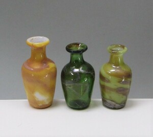 12 minute. 1 size glass vase 3 piece set yellow green marble pattern Germany made doll house miniature 