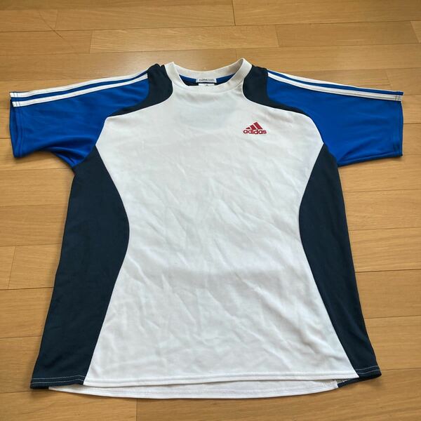 アディダス　半袖Tシャツ メンズ　サイズS トップス　ジュニア　160センチ　adidas スポーツ