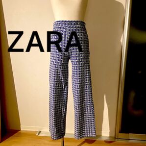 ZARA ブルー柄パンツ　S