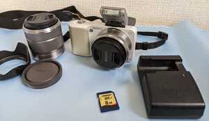 ソニー　SONY　デジタル一眼レフカメラ　NEX-3　ホワイト　中古　ジャンク　レンズ2　動作確認済