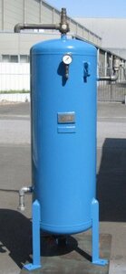 神戸製鋼　エアータンク　最高使用圧力　9.9 kg / cm2　内容積　0.2 m3　(NK220408-01)