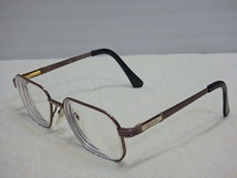 s205u　中古　BURBERRY 　バーバリー　眼鏡フレーム　めがね　メガネ　54□17-142　2509　部品パーツ取り用　ジャンク　_画像2