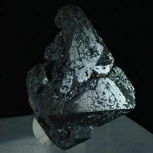 赤鉄鉱 （磁鉄鉱仮晶） 5g サイズ約16mm×17mm×14mm アルゼンチン メンドーサ州 パユンマトル産 ztd473 ヘマタイト マグネタイト 天然石