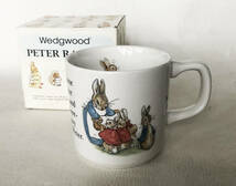 ウェッジウッド Wedgwood ピーターラビット 旧刻印 英国製 ビーカー マグカップ①_画像1