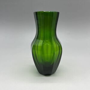 ガラス花瓶　花瓶　緑色　硝子　花器　花入　花　花生　インテリア