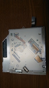 【HL】 GS23N DVD ±R/RW ドライブ スロットイン型 SATA接続 9.5mm動作確認済み