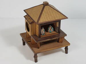 ジオラマ　ミニチュア　和風家屋　茶室　竹製　人形