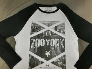 USA購入 アメカジ【ZOOYORK】ズーヨーク NY高層ビル街並みプリントロングスリーブTシャツUS S 白黒