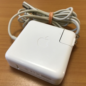 17) 純正品 Apple MacBook Pro用 60W ACアダプタ MagSafe L型 A1344
