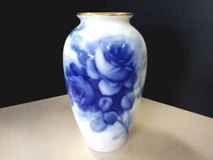  Ookura Touen OKURA blue rose vase height approximately 22. gold . floral print rose flower vase flower inserting . interior miscellaneous goods objet d'art ornament secondhand goods 