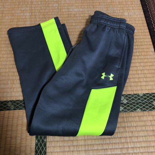 UNDER ARMOUR アンダーアーマー ジャージ　YLG