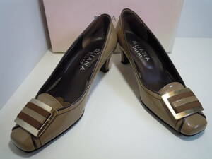 DIANA Diana WELL FIT well Fit buckle decoration enamel pumps square tu size 23.0cmEE made in Japan 