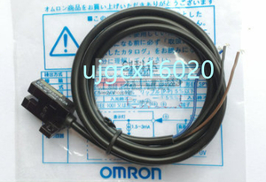 新品★OMRON オムロン スイッチ EE-SPX402-W2A