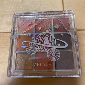 ZEESEA ドリームランドアイシャドウ(9シェード)J13