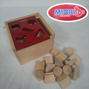 H■MICKI ミッキィ Mポストボックス 積み木と箱のセット ブロック5種15個 型はめ 赤 木製 知育玩具 スウェーデン 北欧 ミッキー