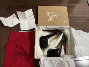 クリスチャン・ルブタン 靴　christian louboutin クリスチャン ルブタン 黒