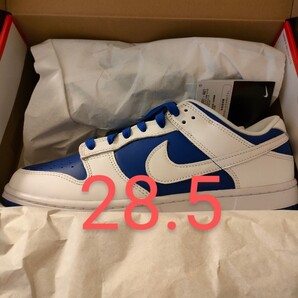 ナイキ ダンク ロー Racer Blue and White