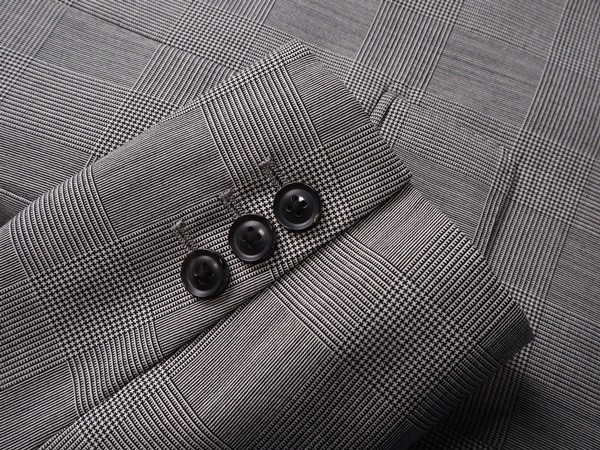 オンワード樫山×伊勢丹 House of Tailor スリーピーススーツ