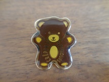 フランス☆古いピンズ 【LES S.P.A. DE FRANCE】 ピンバッジ PINS ピンバッチ くま クマ 熊 クレープ屋_画像1