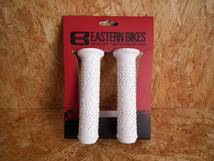 EASTERN BIKES(イースタン) FUQUAY FLYER GRIP BMXグリップ WHITE 長さ142mm 径34mm ナイロンバーエンド付_画像1