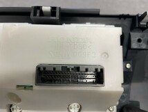 フリード DBA-GB3 純正 エアコンスイッチパネル ガーニッシュパネル GB4 AC A/C インストルメントパネル インパネ 内装 動作確認済_画像10