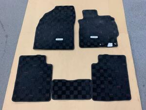  Auris ZRE154H original floor mat for 1 vehicle set NZE154H interior 