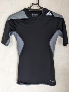 アディダス コンプレッション シャツ CLIMACOOL TECHFIT