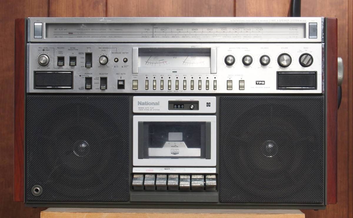 ヤフオク! -「5700」(ラジカセ) (カセットデッキ)の落札相場・落札価格 ヤフオク! -「5700」(ラジカセ) (カセットデッキ)の落札相場・落札価格