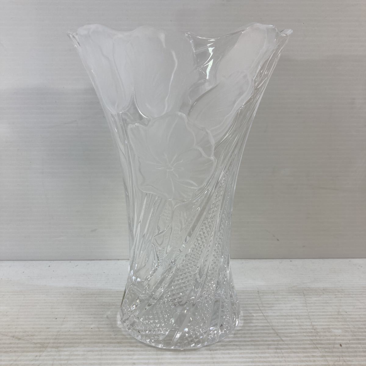 8250円 最新最全の 256花器 フラワーベース クリスタルガラス製