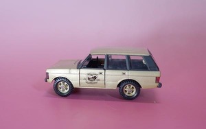 Corgi Corgi Classics 57606 Land Rover company Range Rover 30 anniversary commemoration model Gold paint 1/36 57606 1988 year 