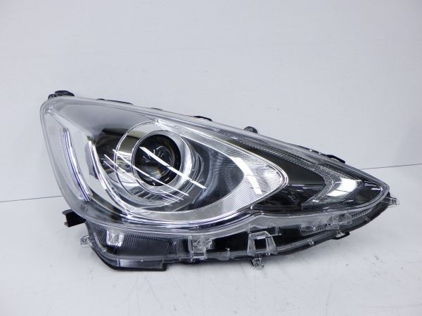 4003741△ アクア NHP10 中期 右ライト LED KOITO 52-293 AQUA yk