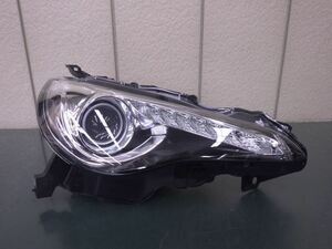 2168541 トヨタ86 ZN6 前期 右ライト HID KOITO 100-60082