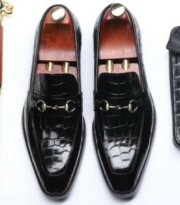 【25.0cm】232-702A新品メンズ 本革 ビジネスシューズ ローファー ワニ柄 大人のエレガント 華やかなスタイル 高級紳士靴