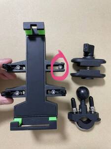 ★アウトレットセール★美品 汎用 バイク スマホホルダー 4.7インチ~7.2インチ対応 GPSナビ 携帯 固定用 原付 オートバイ 角度調整 回転