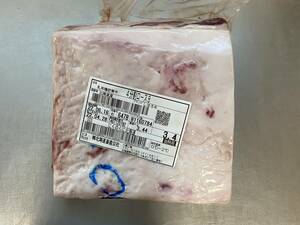 《訳あり》十勝産牛ロースB　ブロック　３４４０ｇ　十勝牛肉　ロース　塊肉　業務用　同日落札で同梱可能　 １円
