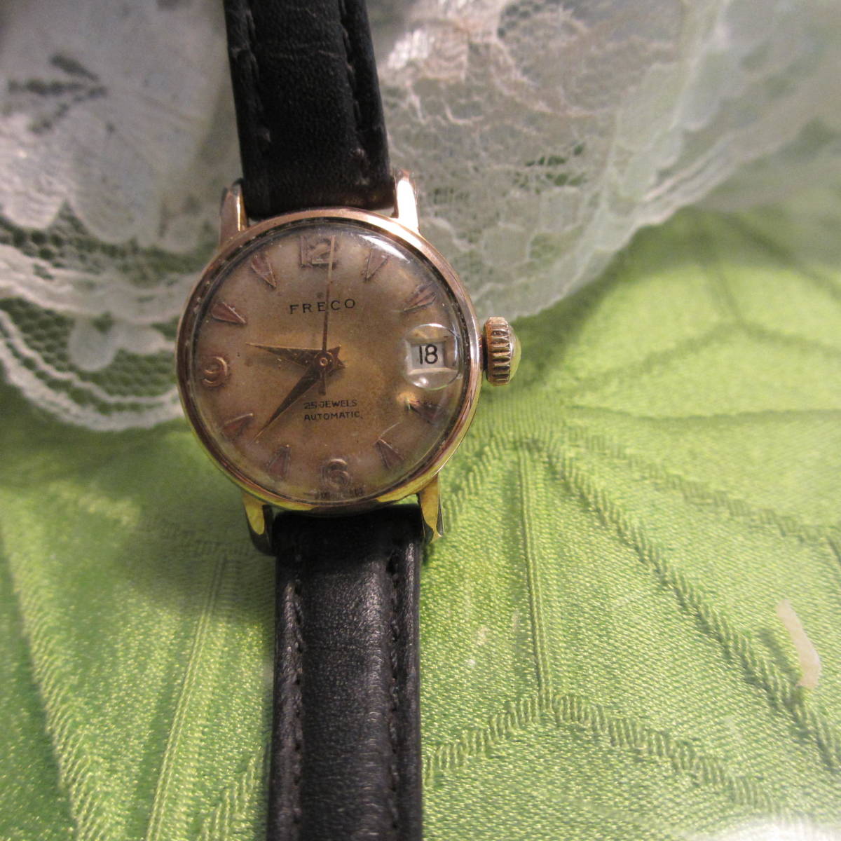 素敵な ☆ 9CT レディース 腕時計 スイス 1920年頃 ３ 手巻き - straightuplondon.com