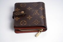 【使用わずか 極美品】ルイヴィトン Louis Vuitton モノグラム コンパクトジップ 二つ折り 財布 レザー メンズ レディース 定価約7万 2909_画像8