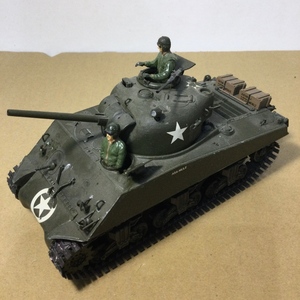 アメリカ軍 M4 A3E2 シャーマンジャンボ 戦車 軍用戦車 プラモデル 完成品 塗装済み 戦車模型