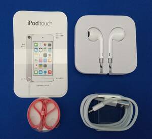 【純正・未使用】Apple iPod touch 付属イヤホン 　ライトニングケーブル、ストラップ付き /　アイポッドタッチ イヤフォン(39)