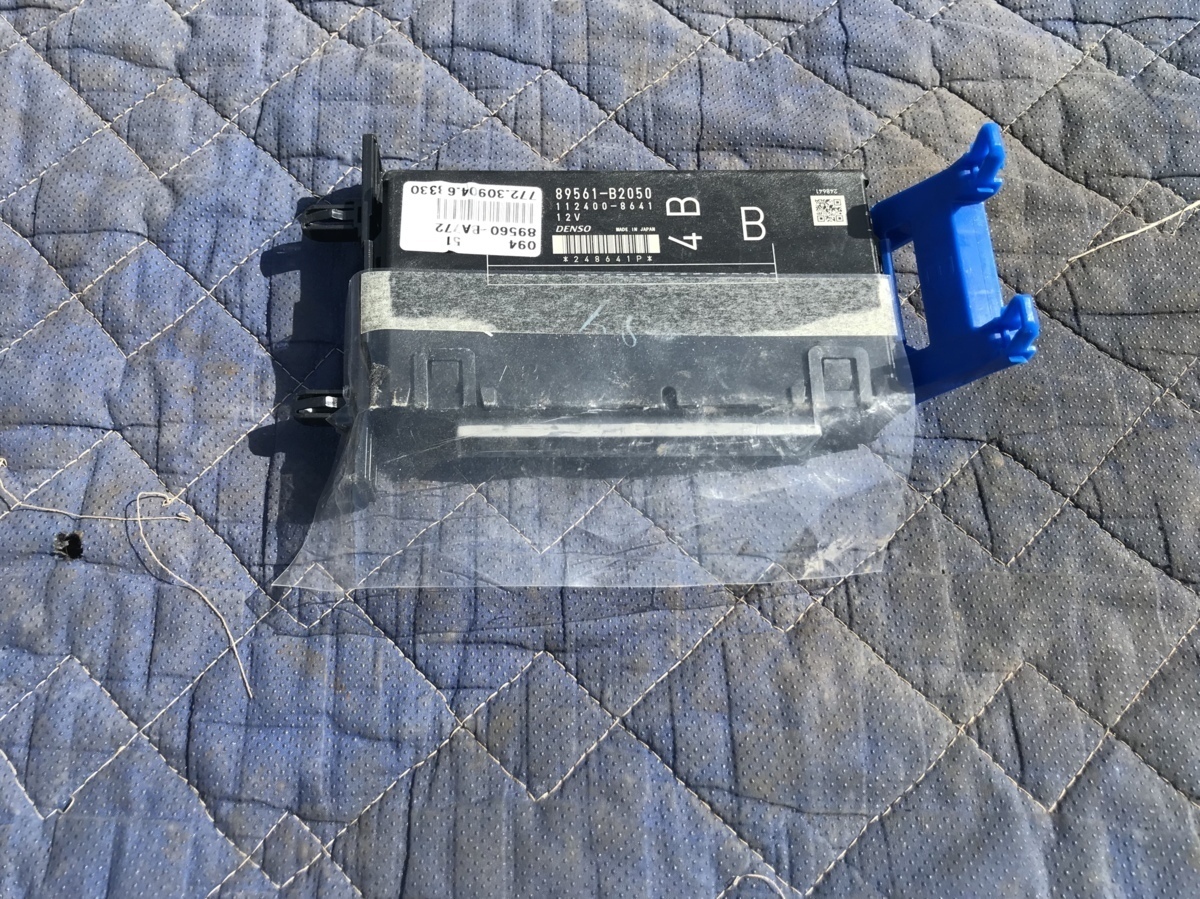 ダイハツ ムーヴ LA100S エンジンコントロール コンピューター