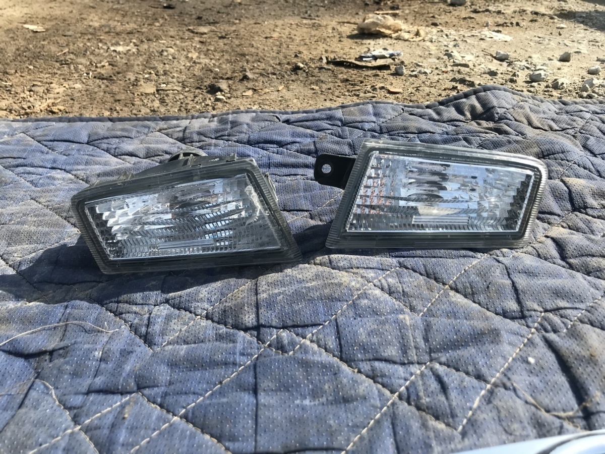 DAIHATSU ダイハツ ムーヴ LA100S 後期 純正 ウィンカー ターン