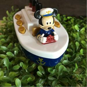  Disney si- Mickey boat 