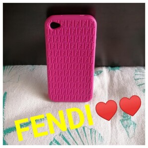 ☆超美品っ☆♪2日間限定赤字大特価っ♪!!【確実正規品】FENDI★iPhone5/5Sシリコンカバー iPhone4