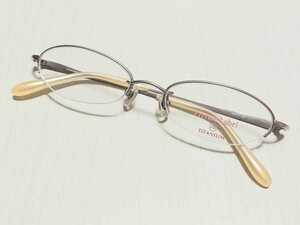 新品　Private Label プライベートレーベル　メガネ　眼鏡　高級感　オシャレ　上品　ハーフリム　可愛い チタン　軽い