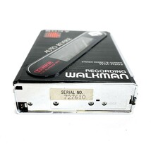 【動作未確認】SONY WALKMAN WM-R202 ソニー レコーディング ウォークマン 黒 カセットプレーヤー 昭和レトロ 部品取りなど ジャンク H705_画像3